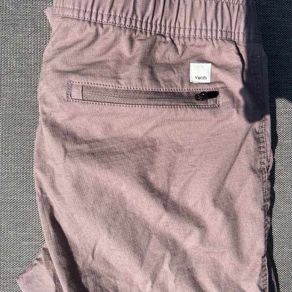 Vuori Rip Stop Pants like new!! - Picture 2 of 4